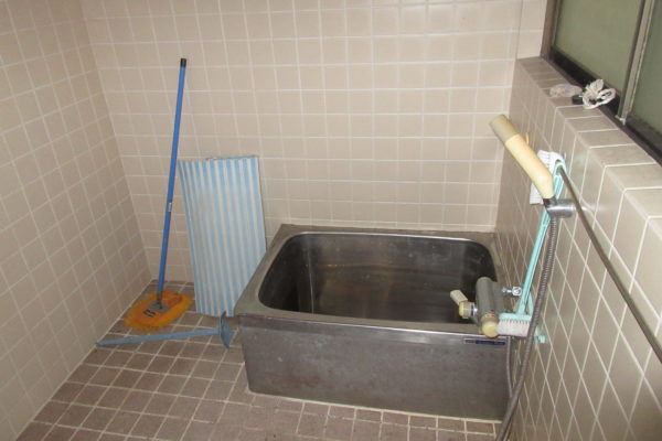 浴室のリフォーム工事 - Before